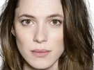 rebecca hall actrice femme anglaise britannique brune trentaine trentenaire yeux marron