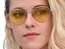 kristen stewart actrice americaine blonde yeux verts femme cannes lunettes annees 2022 2020s