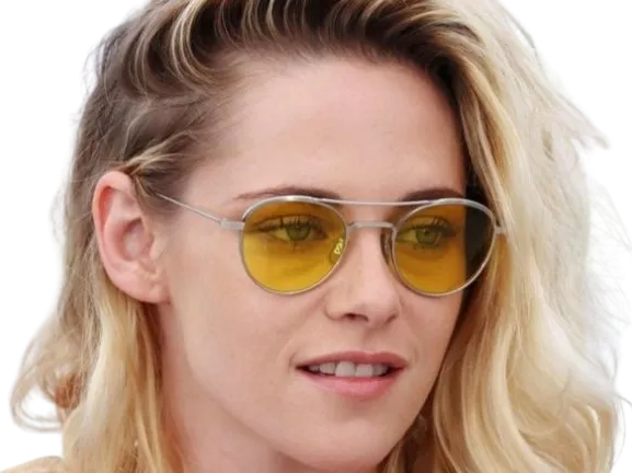 Sticker kristen stewart actrice americaine blonde yeux verts femme cannes lunettes annees 2022 2020s par PubliusOvidius