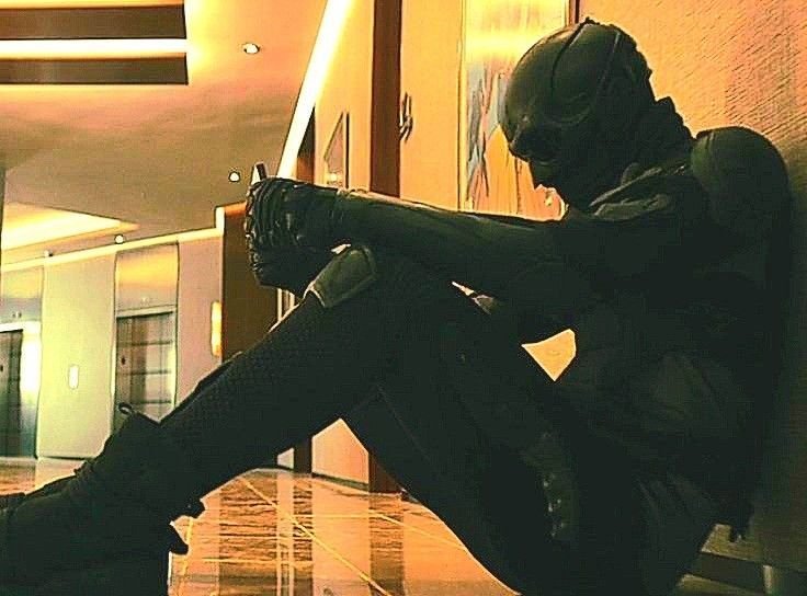 Sticker blacknoir black noir theboys boys seul khey triste douleur peine isole isolement cache associal ninja par XDREAD