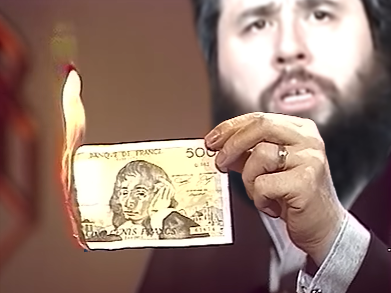 Sticker hooper video test jeux videos argent pognon dons taxe fisc gainsbourg 500 francs par RedBird