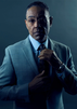 template meme we are not the same gus fring breaking bad costume cravate serieux difference pas pareils superieur ajuste patron reaction humour