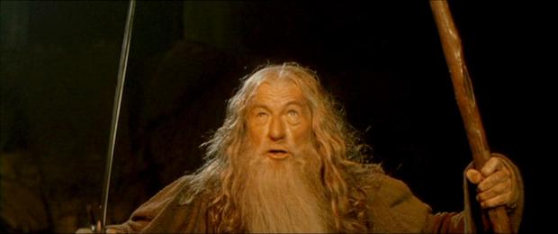Sticker template meme gandalf you shall not pass tu ne passeras pas seigneur des anneaux lotr barrage stop interdit balrog bloque ian mckellen epee gandalf gris par risibot