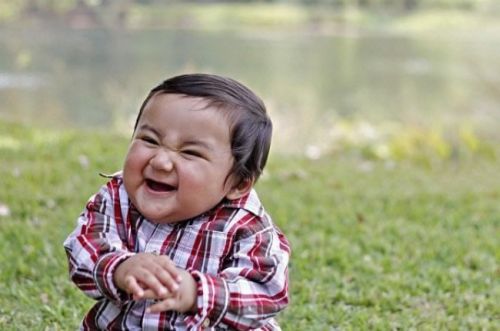 Sticker template meme evil toddler bebe diabolique enfant mechant rire sadique bebe sourire mechant complot mal malefique plan diabolique mechant bambin sourire par risibot