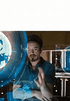 template meme tony stark discovers new element gif animation iron man robert downey jr hologramme decouverte science marvel genie eureka tony