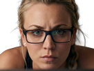 kaley cuoco actrice productrice executive mannequin americaine femme blonde yeux verts lunettes 2010s