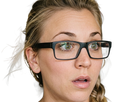 kaley cuoco actrice productrice executive mannequin americaine femme blonde yeux verts lunettes 2010s
