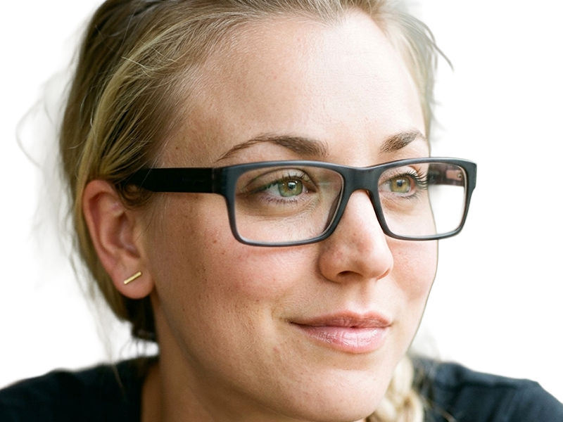 Sticker kaley cuoco actrice productrice executive mannequin americaine femme blonde yeux verts lunettes 2010s par Dark-63