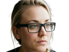 kaley cuoco actrice productrice executive mannequin americaine femme blonde yeux verts lunettes 2010s