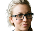kaley cuoco actrice productrice executive mannequin americaine femme blonde yeux verts lunettes 2010s
