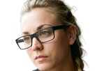 kaley cuoco actrice productrice executive mannequin americaine femme blonde yeux verts lunettes 2010s