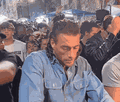 arnold schwarzenegger sylvester stallone jean claude van damme acteur dance danse style gif foule