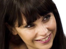 felicity jones star wars cheveux noir yeux vert poetesse non romancable ...
