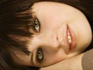 felicity jones star wars cheveux noir yeux vert poetesse non romancable dommage erato fic bloop
