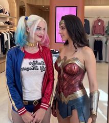 dyo lesb bise margot robbie gal gadot harley quinn squad wond 1984 cleo kika barbie