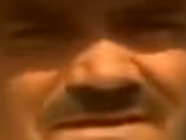 sombre risitas mechant zoom enerve yeux