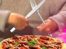 alloresto-prolo-couteau-fourchette-pizza-faim-risitas-mange-coupe-couvers-newfag-plan