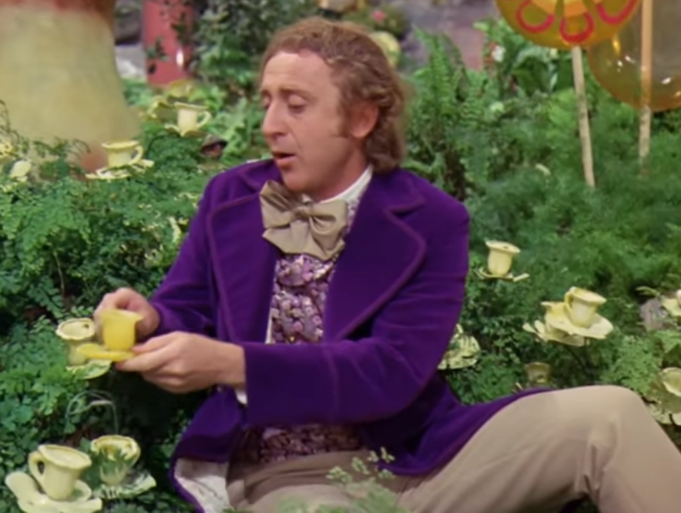 cafe wonka charlie boire fleur the et chapeau chocolaterie willy la other