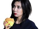 hamburger-hyuna-kpop-kim-kikoojap-mange-eat