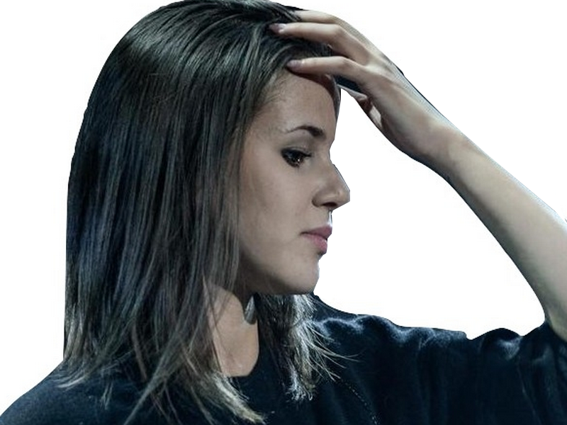 cheuveux main chanteuse kaye marina