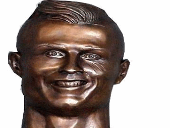 ronaldo foot cristiano risitas issou cr7 lachancla statue eco