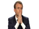 macron-other-president-priere-homme-costume-chef-prie