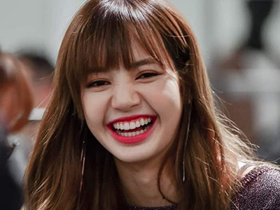 lisa kpop blackpink hehe risitas