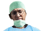 medecin-masque-bebe-decapite-indien-chirurgien-docteur
